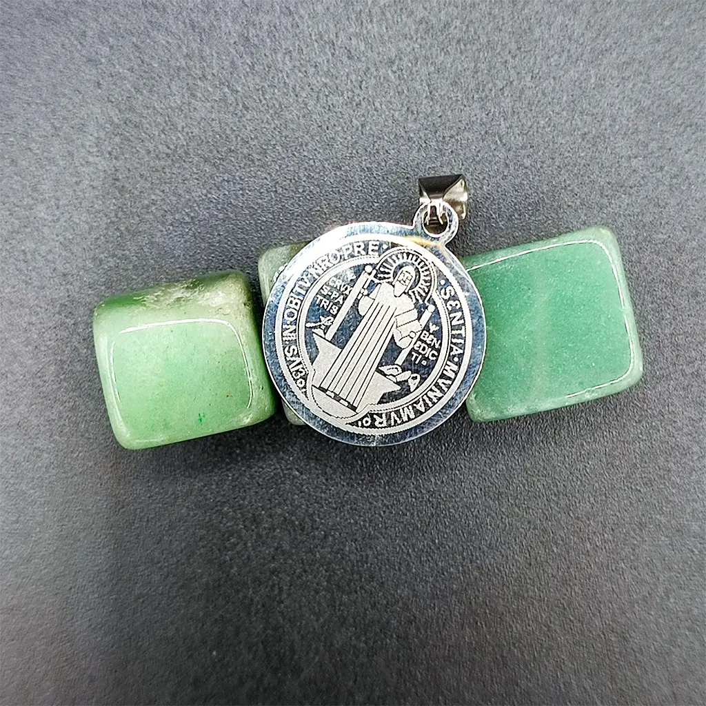 Colgante esotérico de San Benito en acero inoxidable