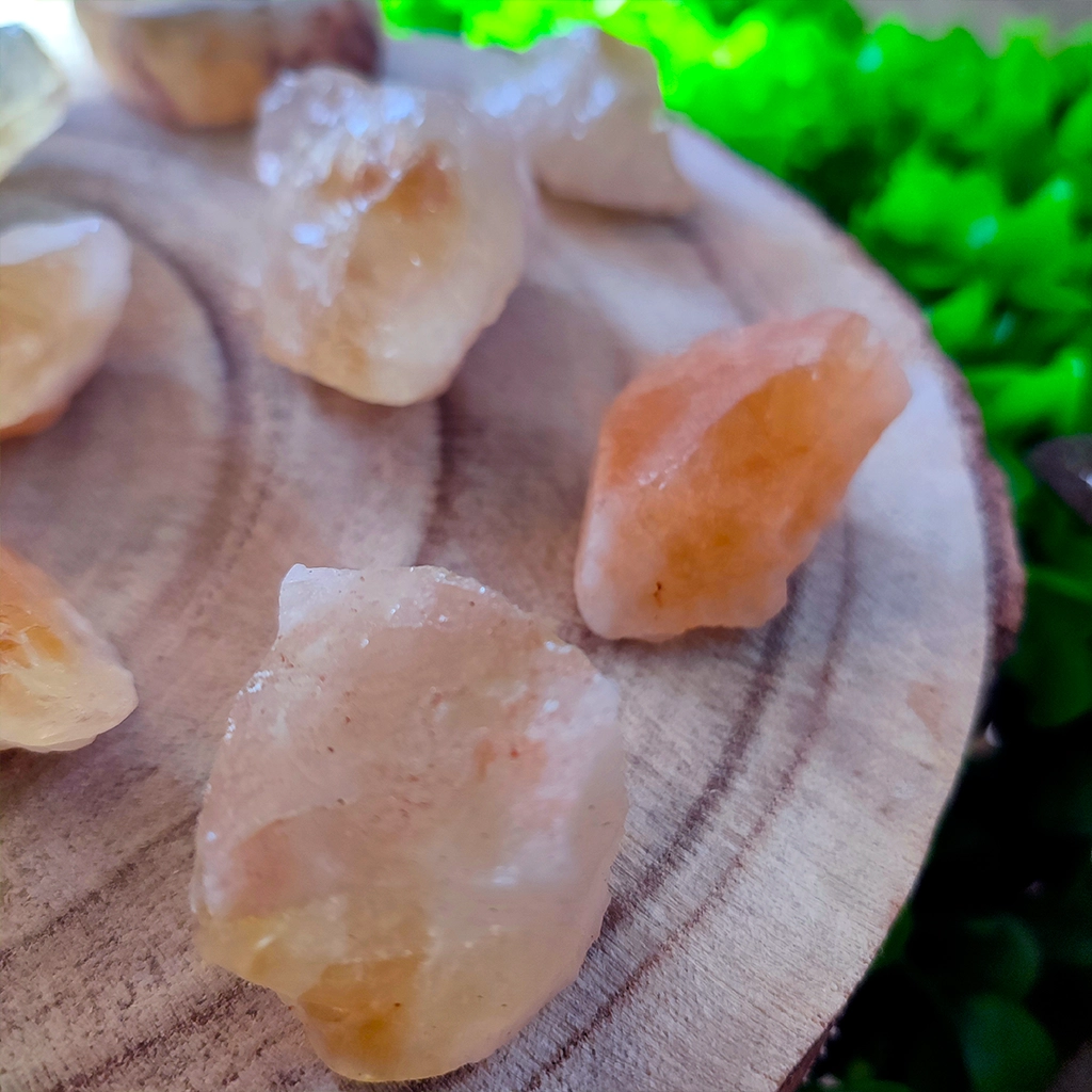 Piedra de citrino en bruto para abundancia y prosperidad