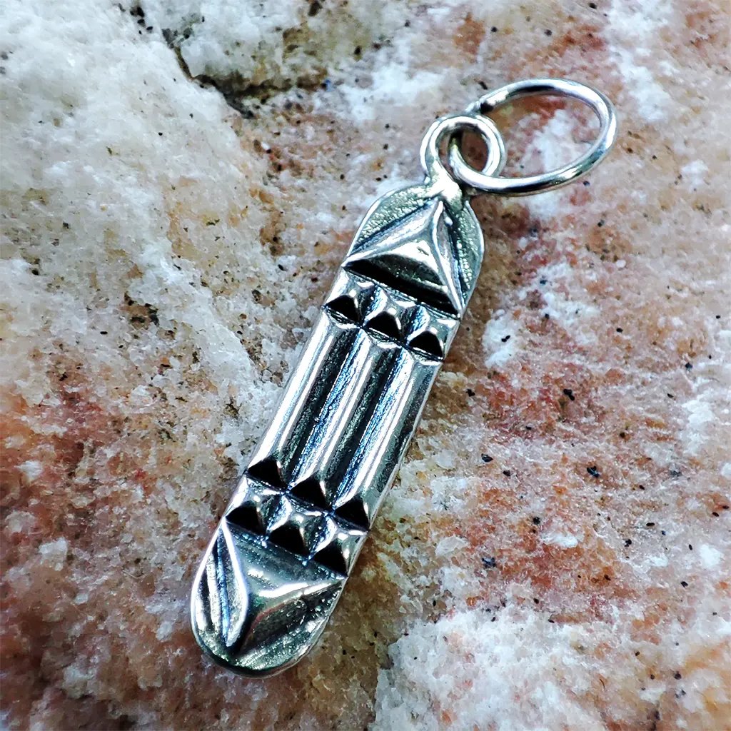 Colgante símbolo atlante en plata amuleto de protección energética