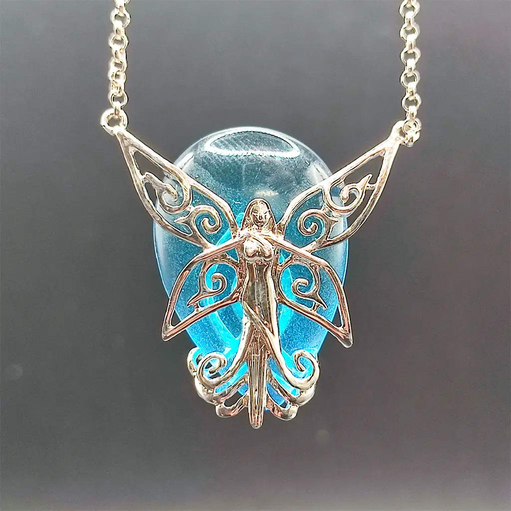 colgante hada amuleto piedra azul energia espiritual intuicion