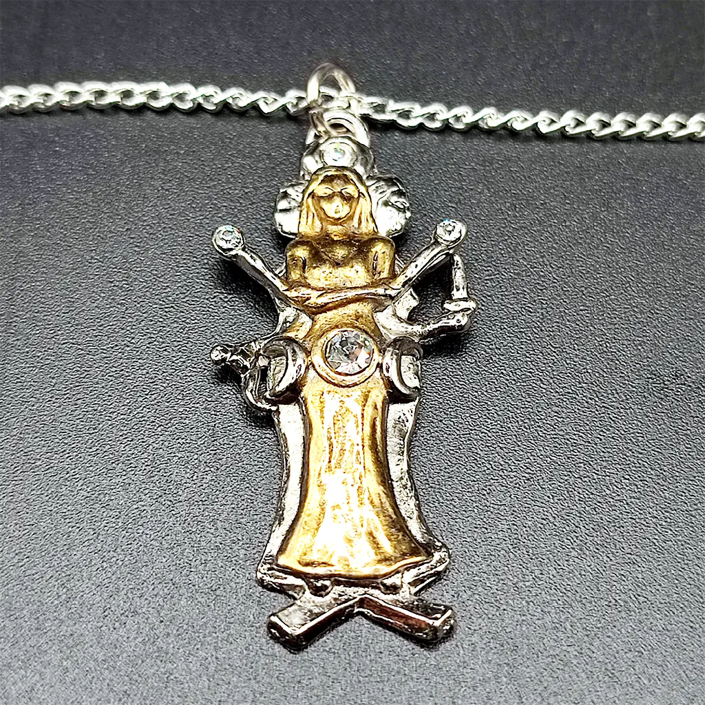 colgante hecate triple amuleto proteccion caminos magia