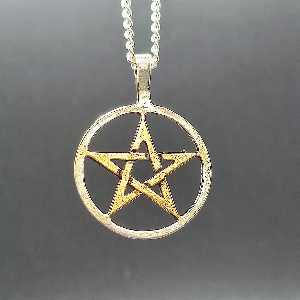colgante pentagrama amuleto proteccion equilibrio espiritual