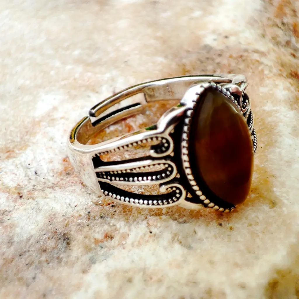 Anillo de Ojo de Tigre Ovalado Ajustable Anillo ajustable de metal plateado con piedra de ojo de tigre ovalada