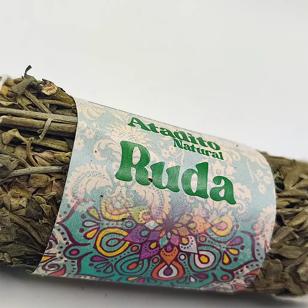 Atado de Ruda Natural Atado de ruda natural para limpieza y protección energética